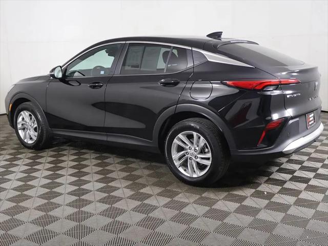 2025 Buick NV Preferred FWD
