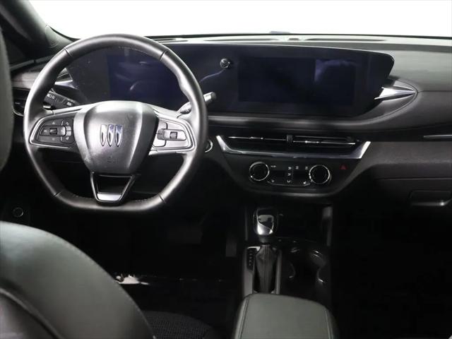 2025 Buick NV Preferred FWD