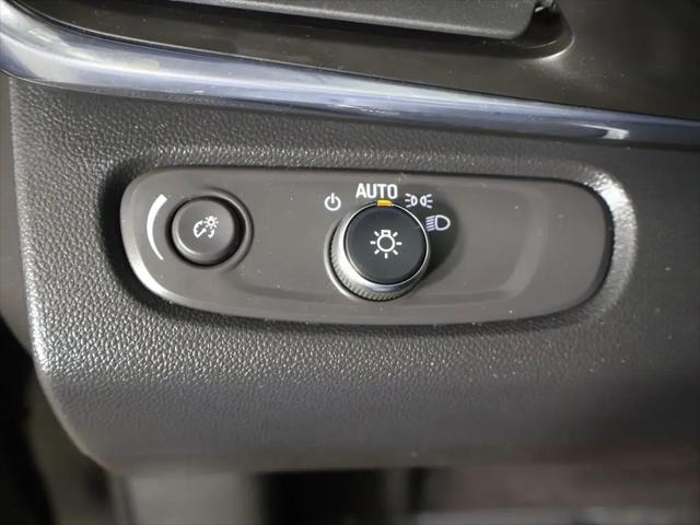 2025 Buick NV Preferred FWD