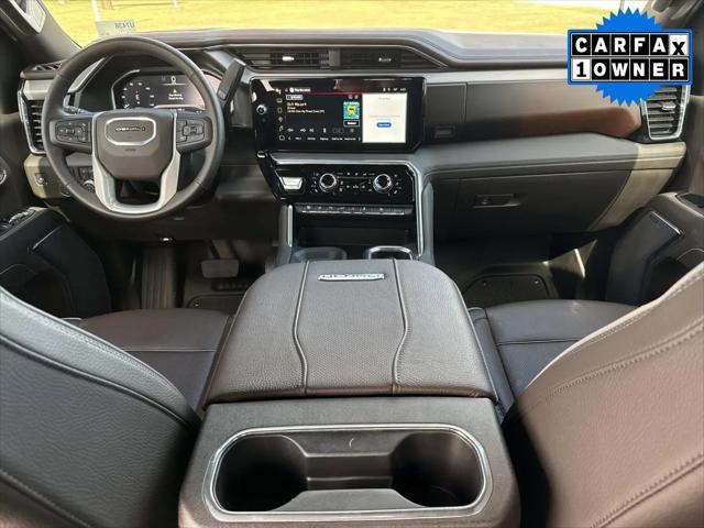 2025 GMC Sierra 2500HD 4WD Crew Cab Standard Bed Denali