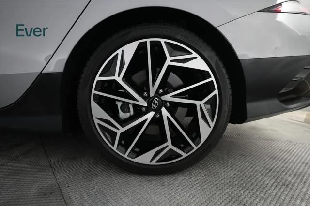 2024 Hyundai IONIQ 6 SEL