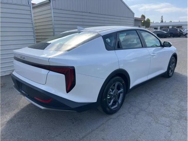 2026 Kia K4 LXS
