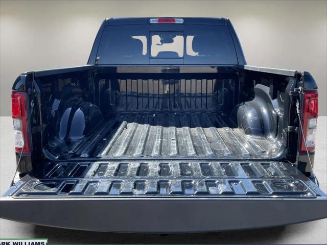 2020 Ram 1500 Big Horn Crew Cab 4x4 5'7" Box