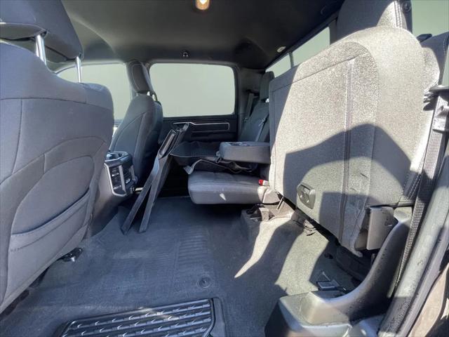 2020 Ram 1500 Big Horn Crew Cab 4x4 5'7" Box