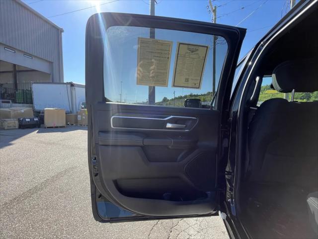 2020 Ram 1500 Big Horn Crew Cab 4x4 5'7" Box