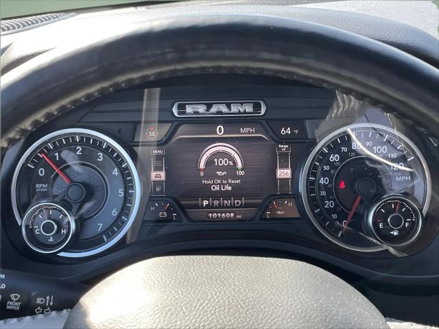 2020 Ram 1500 Big Horn Crew Cab 4x4 5'7" Box