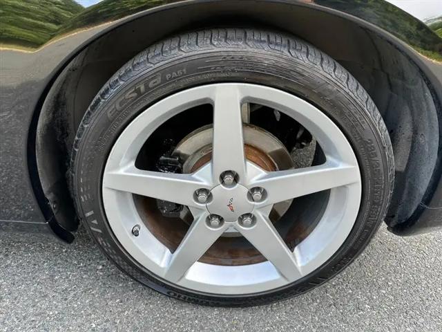 2005 Chevrolet Corvette Base