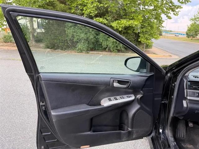 2012 Toyota Camry SE Limited Edition