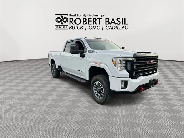 2022 GMC Sierra 2500HD 4WD Crew Cab Standard Bed AT4