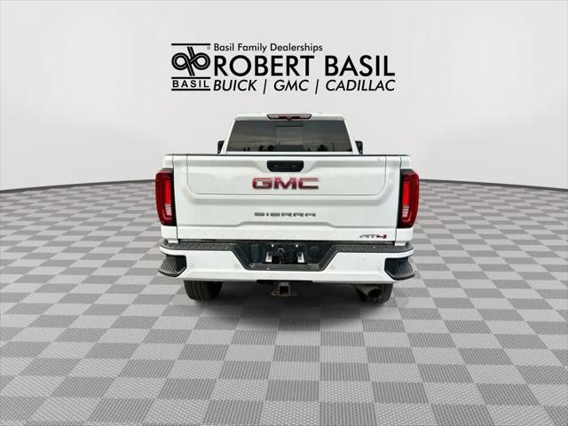 2022 GMC Sierra 2500HD 4WD Crew Cab Standard Bed AT4