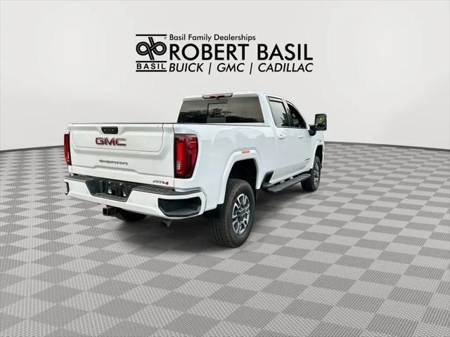 2022 GMC Sierra 2500HD 4WD Crew Cab Standard Bed AT4