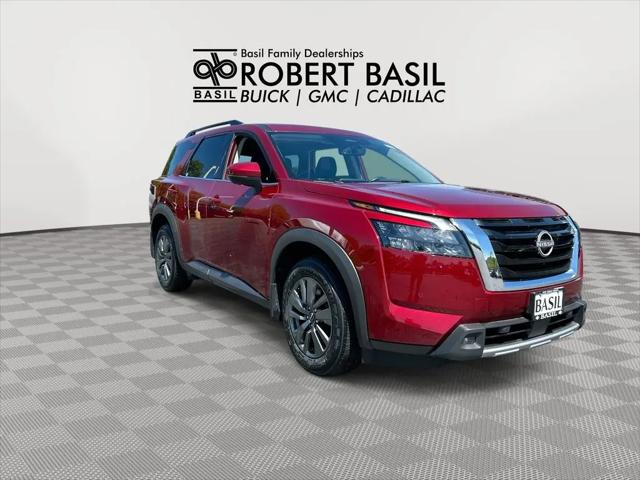 2024 Nissan Pathfinder SV