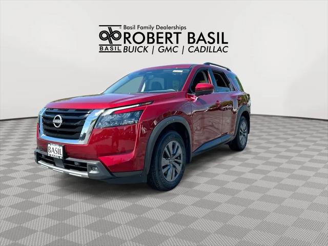 2024 Nissan Pathfinder SV