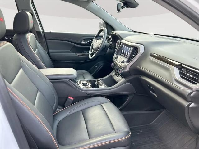 2023 GMC Acadia AWD AT4