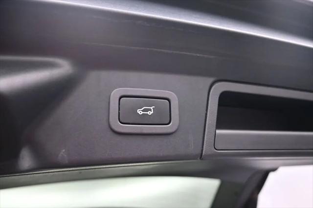 2019 Land Rover Range Rover Velar P340 R-Dynamic SE