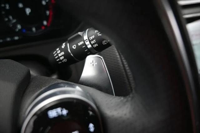 2019 Land Rover Range Rover Velar P340 R-Dynamic SE