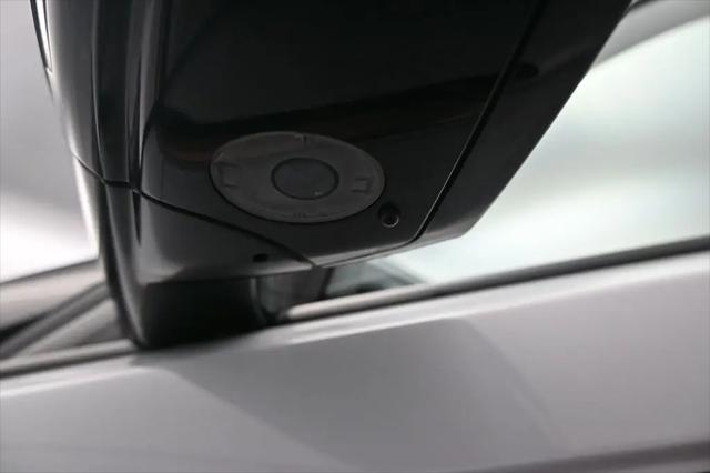 2019 Land Rover Range Rover Velar P340 R-Dynamic SE