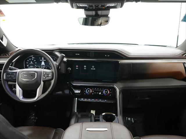 2025 GMC Sierra 2500HD Crew Cab, Standard Bed, Denali, 4WD