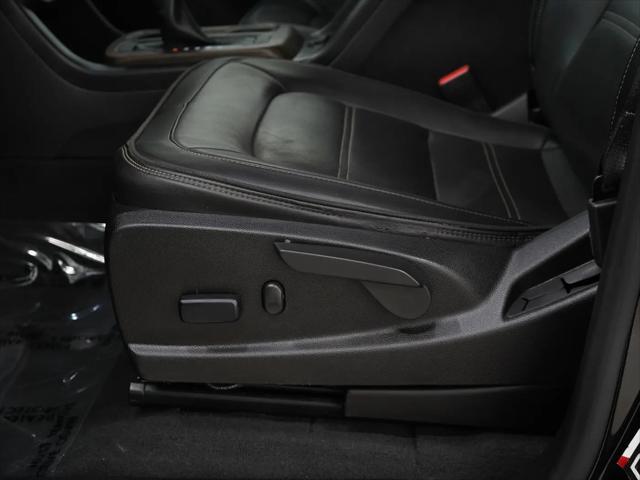 2022 GMC Canyon 4WD Crew Cab Short Box Denali