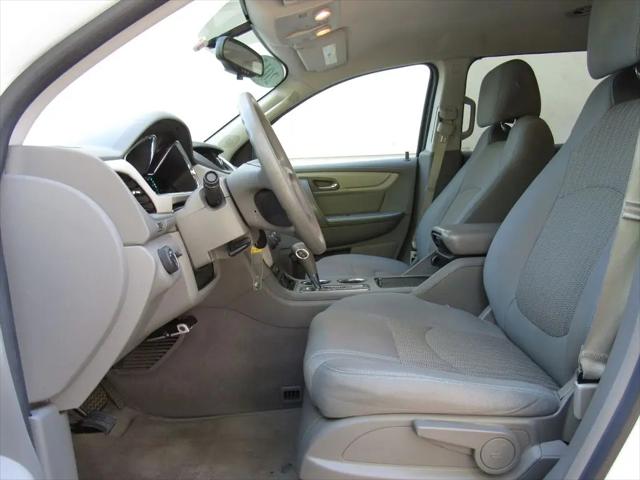2017 Chevrolet Traverse LS
