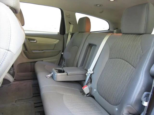 2017 Chevrolet Traverse LS