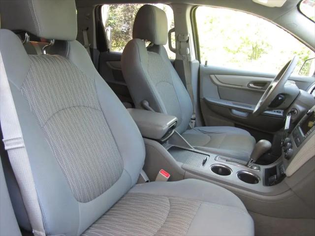 2017 Chevrolet Traverse LS