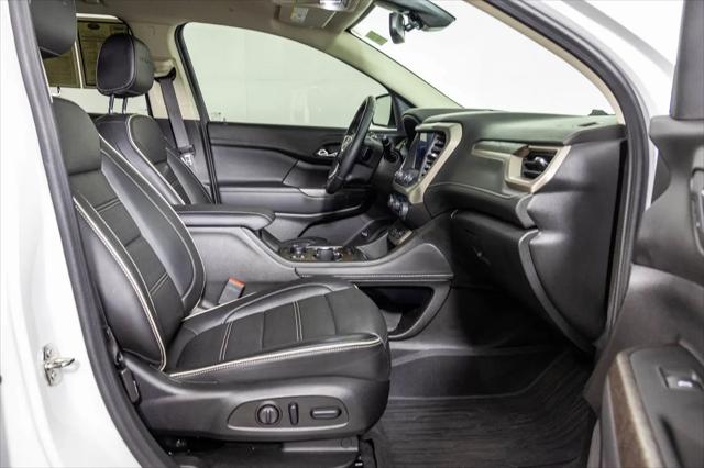 2023 GMC Acadia AWD Denali