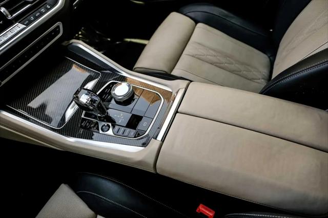 2022 BMW X6 M50i