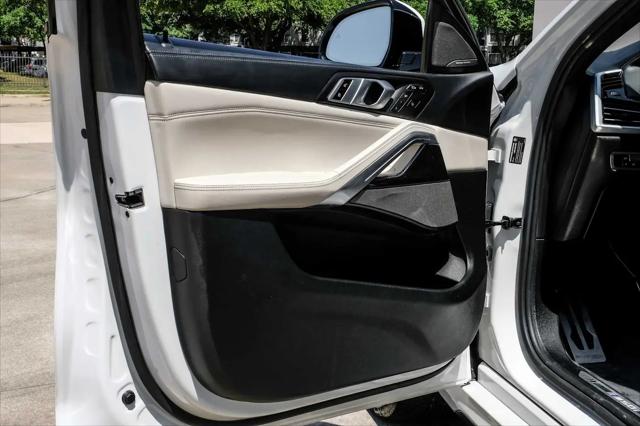 2022 BMW X6 M50i