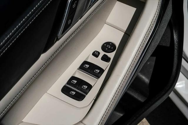 2022 BMW X6 M50i