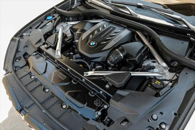 2022 BMW X6 M50i