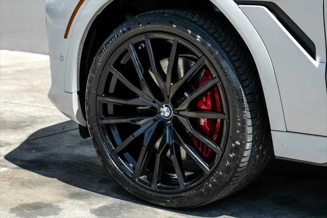 2022 BMW X6 M50i