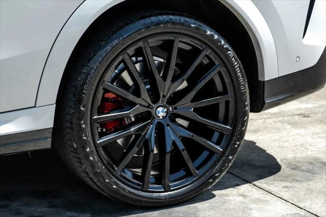 2022 BMW X6 M50i