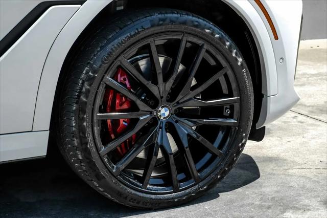 2022 BMW X6 M50i