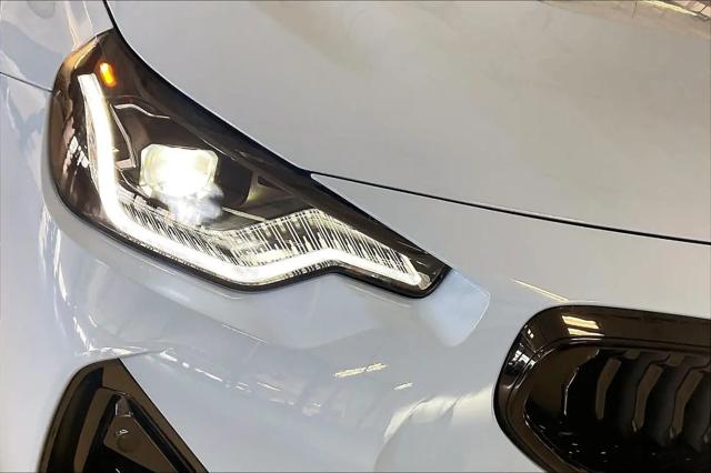 2026 BMW M240 i xDrive