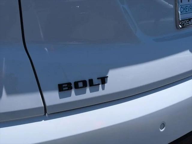 2027 Chevrolet Bolt LT FWD