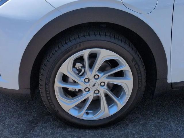 2027 Chevrolet Bolt LT FWD