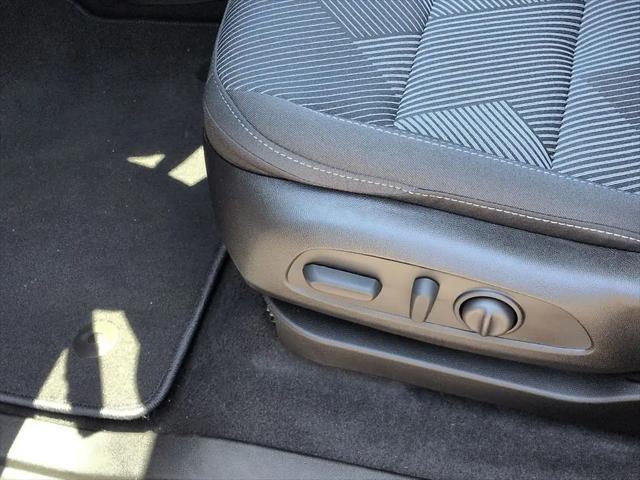 2027 Chevrolet Bolt LT FWD