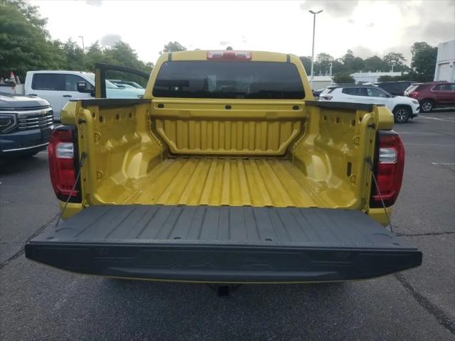 2023 GMC Canyon 4WD Crew Cab Short Box Elevation
