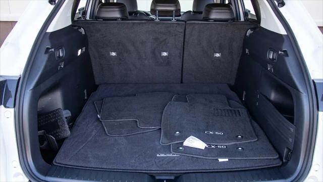 2025 Mazda CX-50 Hybrid Premium Package