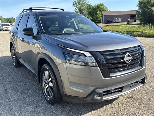 2023 Nissan Pathfinder SL 4WD for sale in Wayland, MI