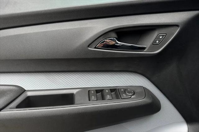 2027 Chevrolet Bolt LT FWD