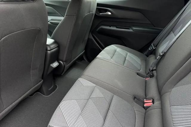 2027 Chevrolet Bolt LT FWD