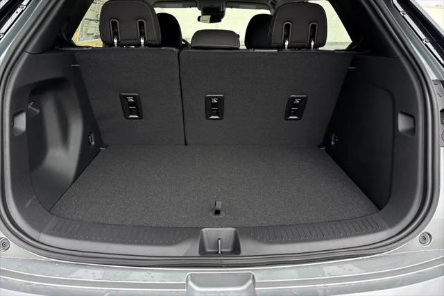 2027 Chevrolet Bolt LT FWD