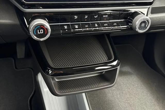 2027 Chevrolet Bolt LT FWD