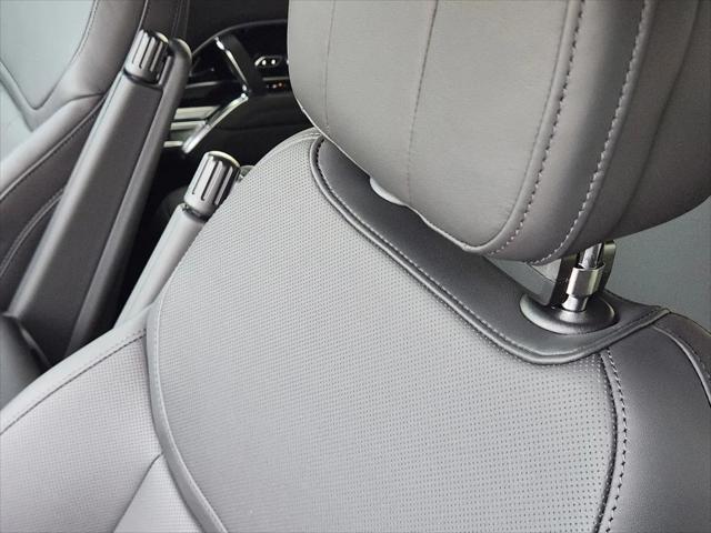 2026 Land Rover Range Rover P400 SE 7 Seat