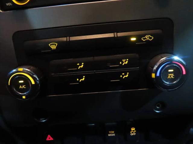 2012 Nissan Titan SV
