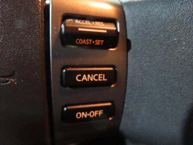 2012 Nissan Titan SV