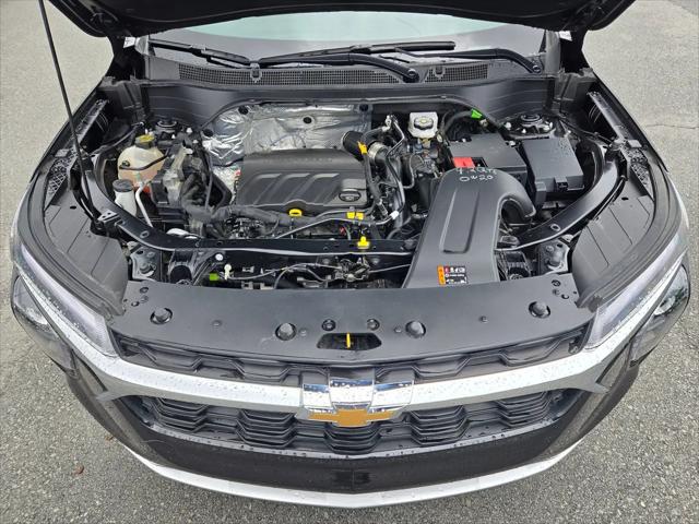 2025 Chevrolet Trax FWD LT