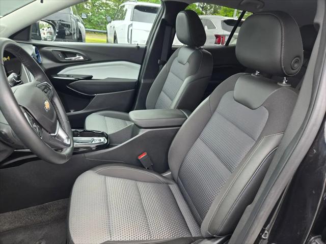 2025 Chevrolet Trax FWD LT